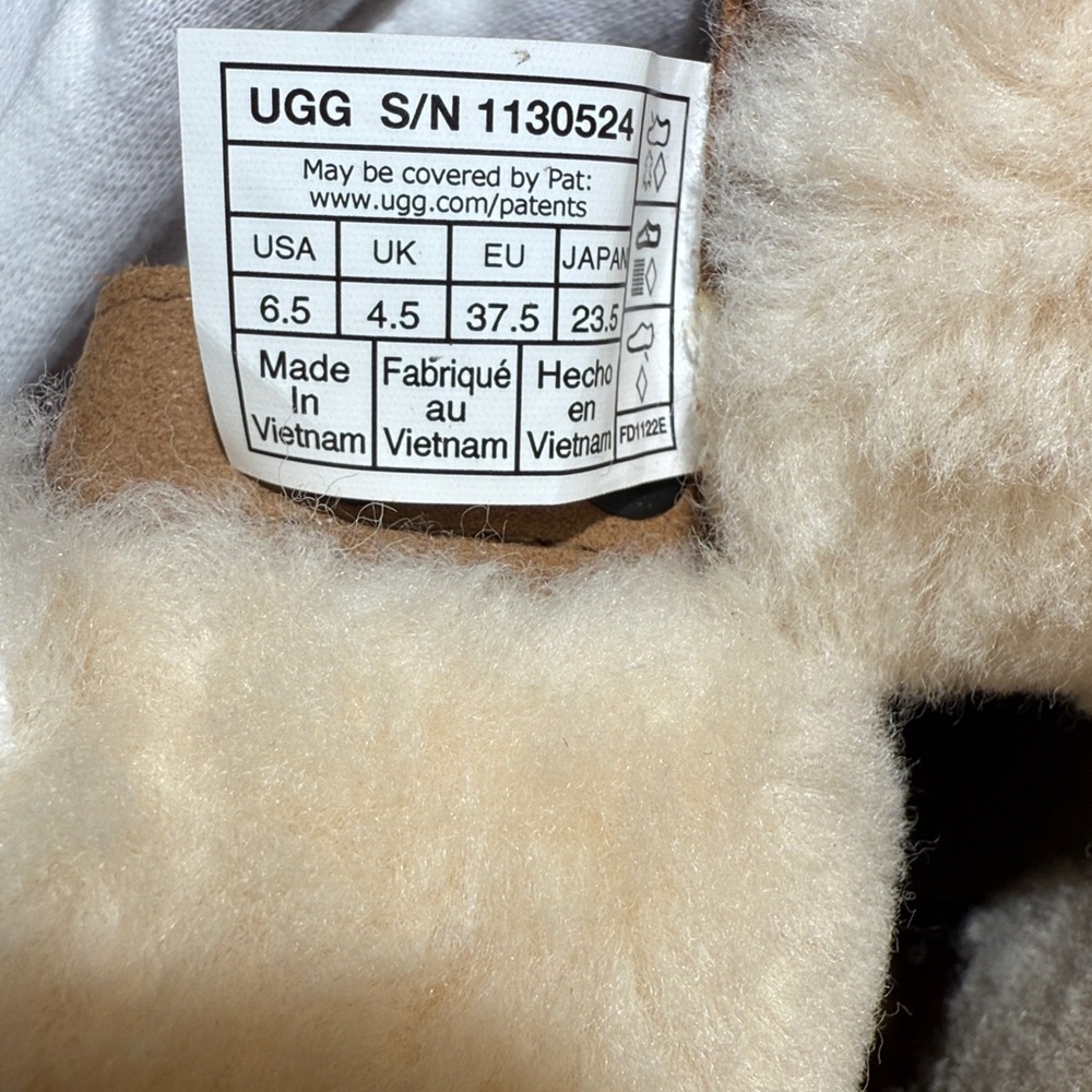 NEW 6.5 UGG Ashton Addie, Leather & Sheepskin, Authentic, Camel:Black, size 6.5 - Picture 8 of 12